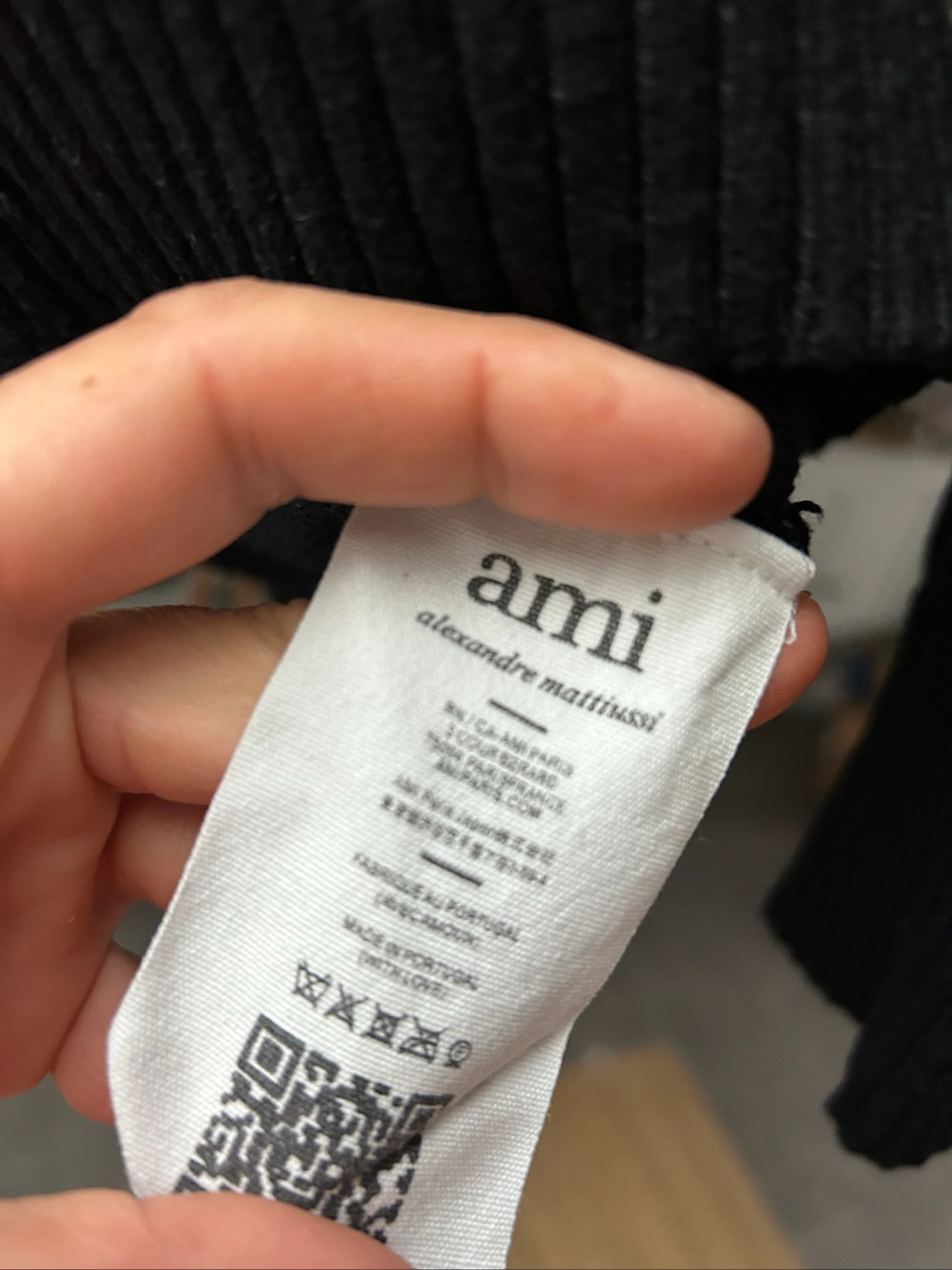 Pull ami noir  – photo 5